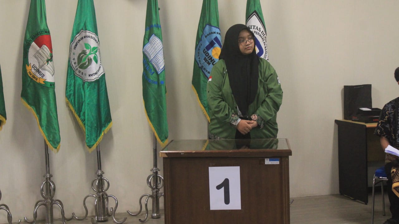 Penyampaian Visi & Misi Kandidat 1